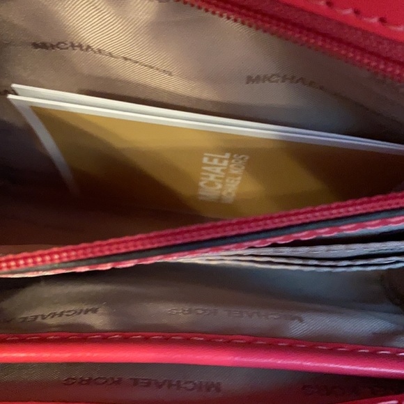 NWOT Michael Kors Purse that Converts to a Clutch - Picture 6 of 7